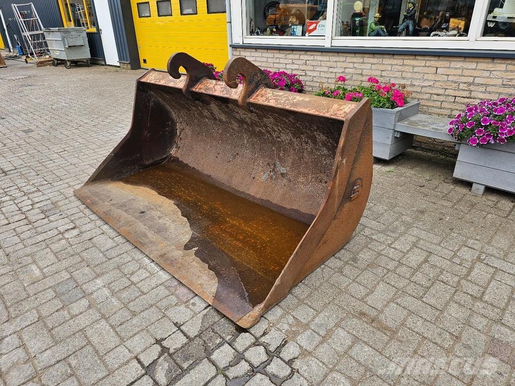  Onbekend Slotenbak Benne