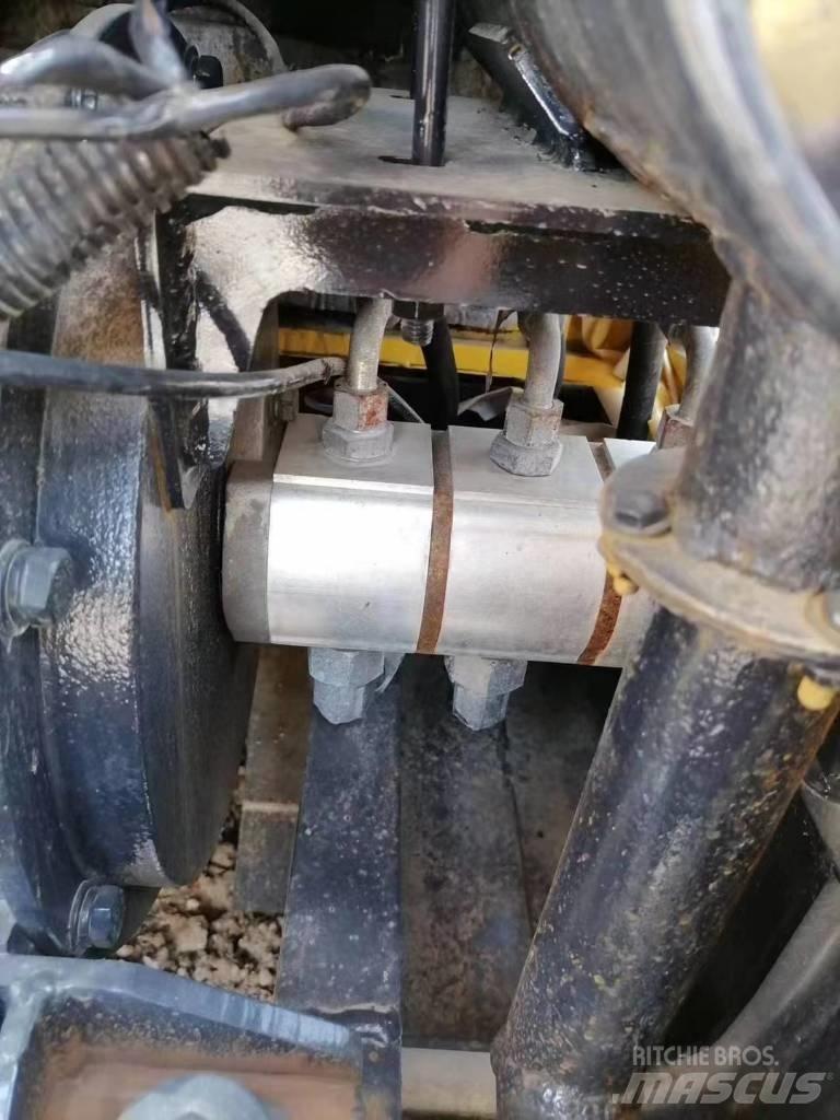 Komatsu PC18 Escavatori cingolati