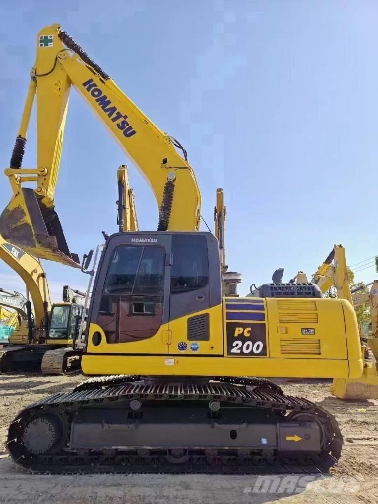 Komatsu PC 200-8 Escavatori cingolati
