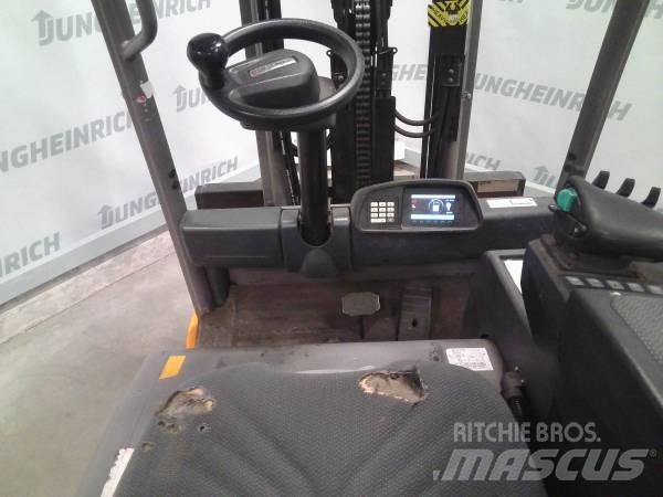 Jungheinrich EFG 320 Carrelli elevatori elettrici