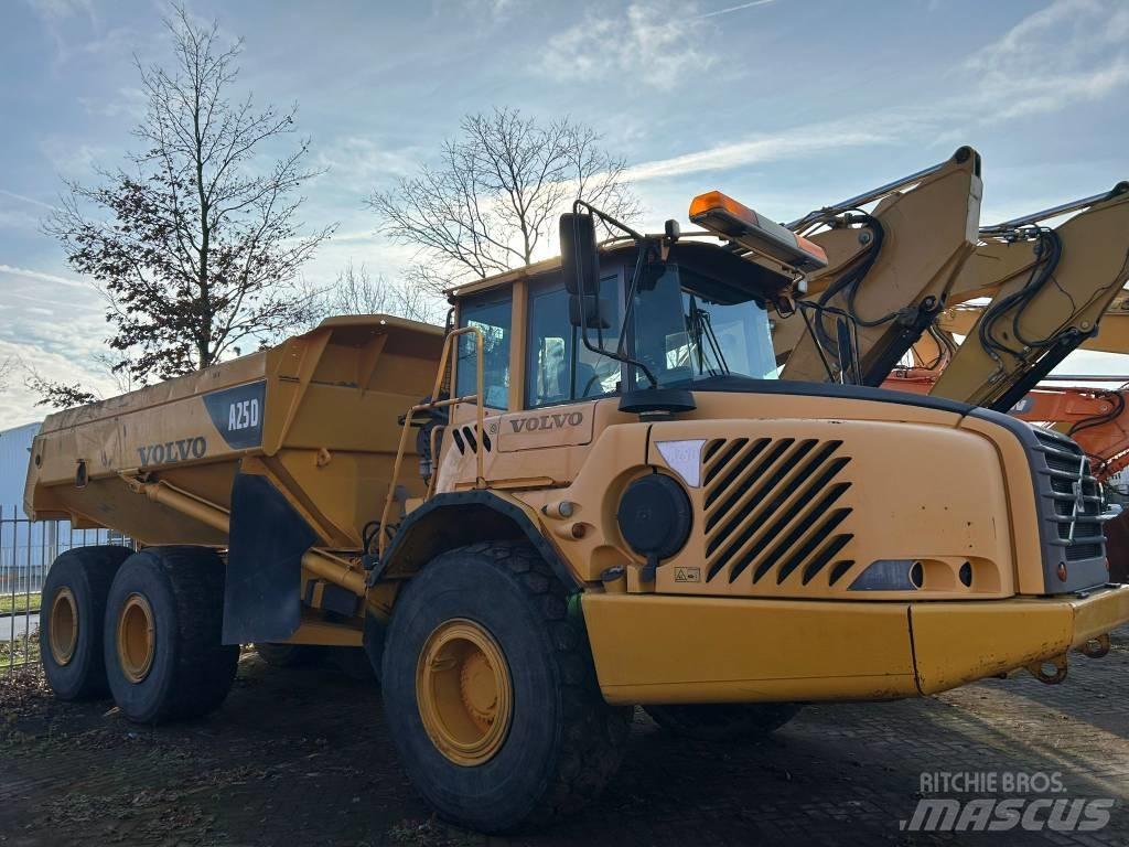 Volvo A 25 D Dumpers articolati