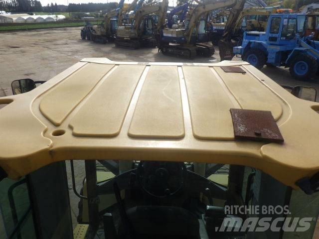 CAT 914 G Pale gommate