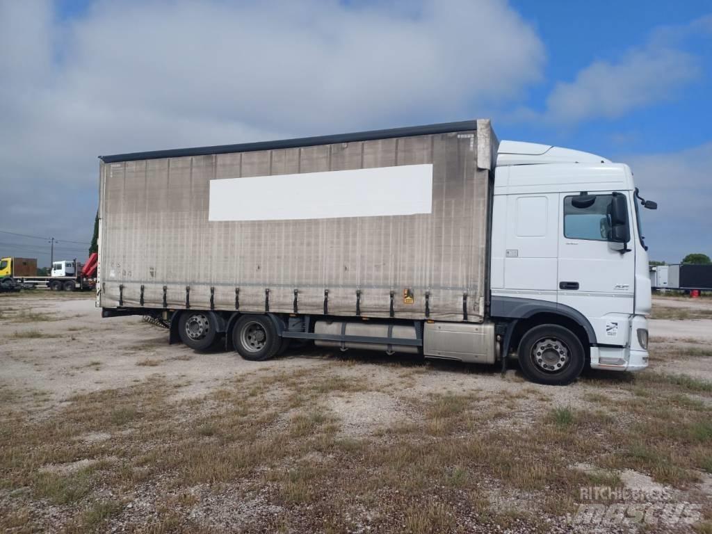 DAF XF 440 Motrici centinate