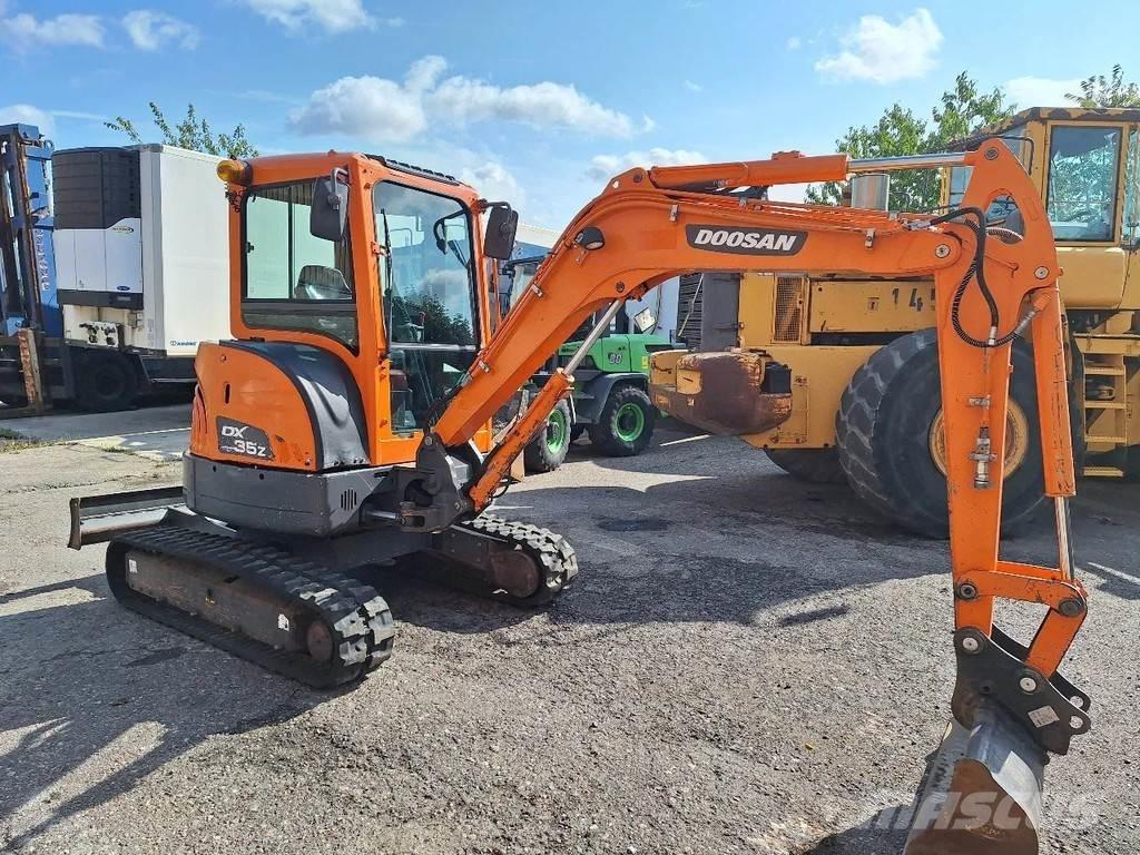 Doosan DX35Z Miniescavatori