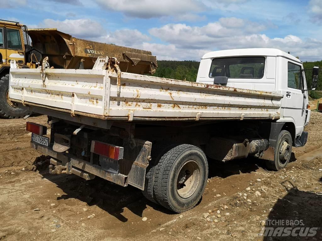 MAN L 04 Camion ribaltabili