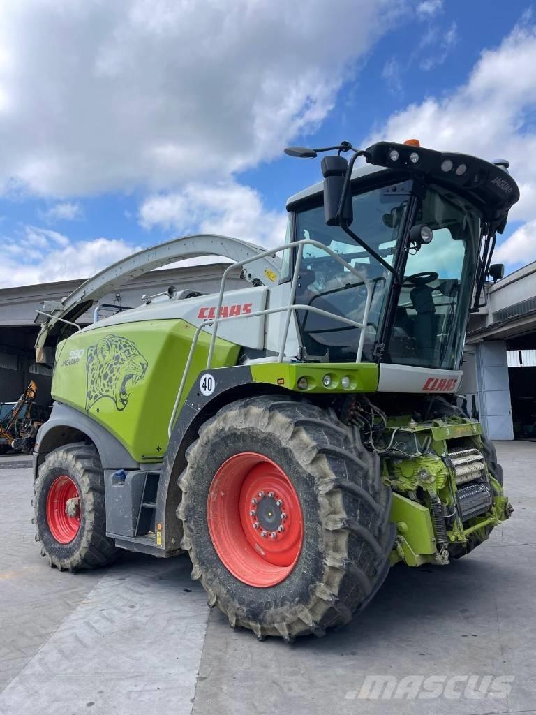 CLAAS Jaguar 990 Trince semoventi