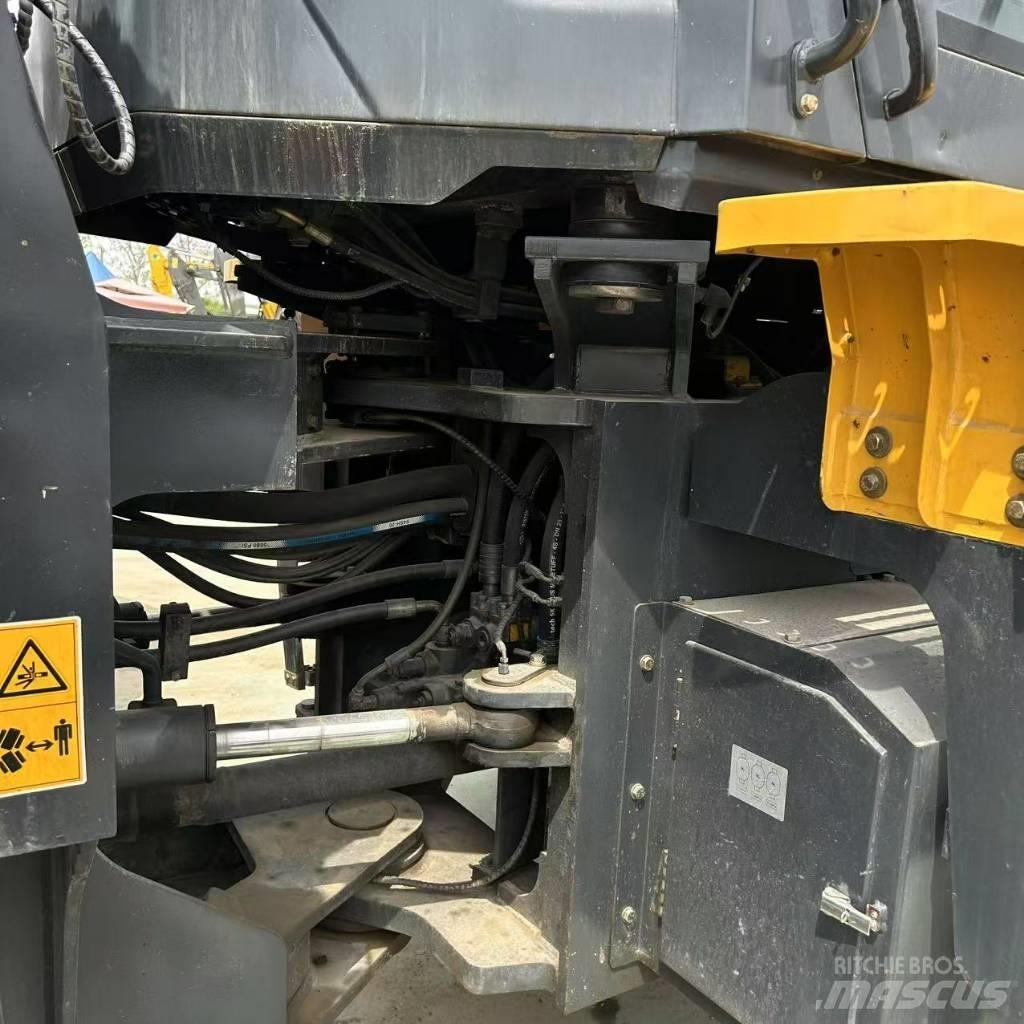 LiuGong 862 H Pale gommate