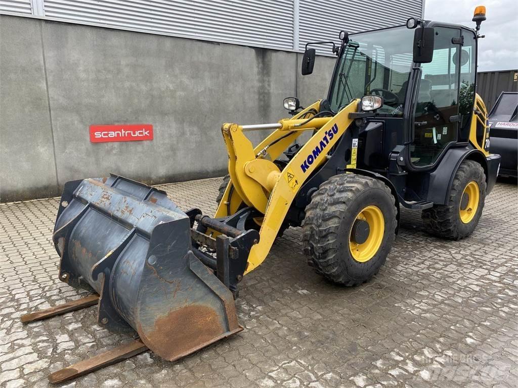 Komatsu WA70M-8EO Pale multiuso