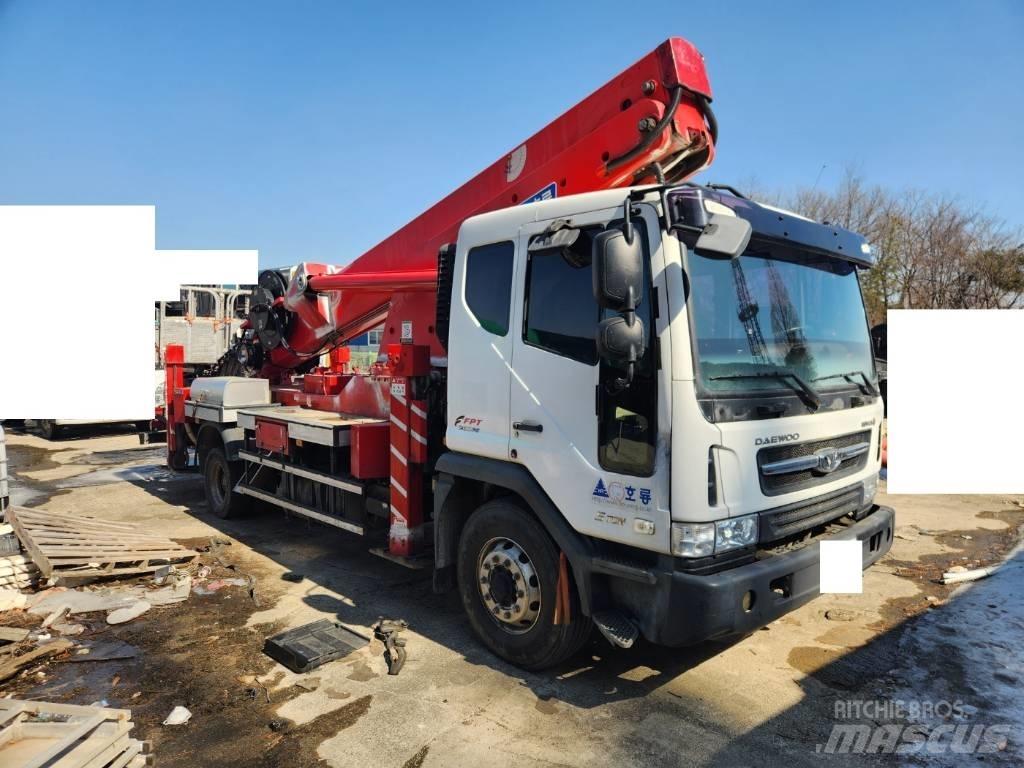 Horyong SKY450 Piattaforme autocarrate