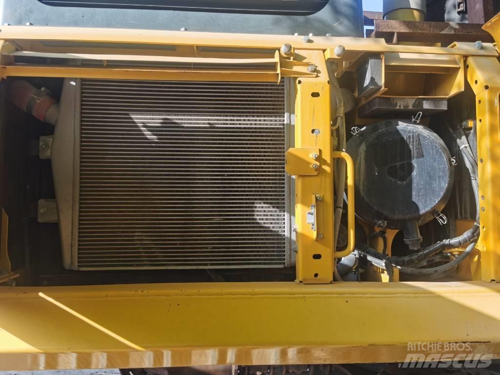 Komatsu PC 460-8 Escavatori cingolati