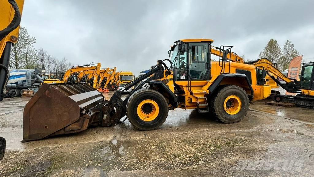 JCB 457 HT Pale gommate