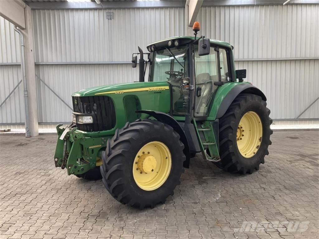 John Deere 6820 Trattori