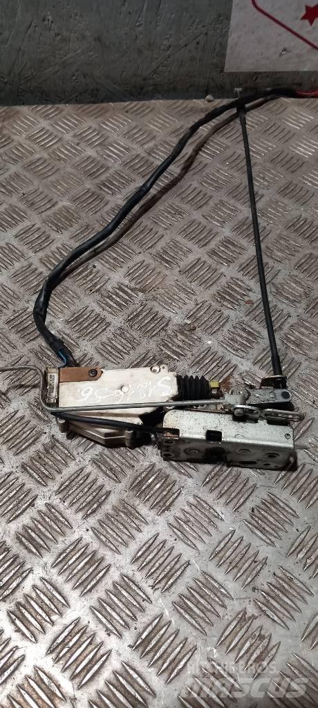 Scania R 440   1889267 Cabine e interni