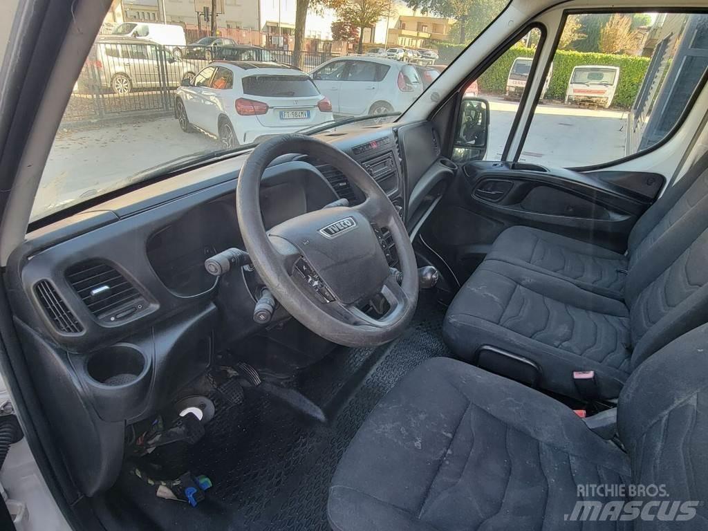 Iveco DAILY E6 Cabine e interni