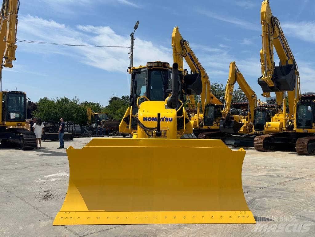 Komatsu D61EX-24E0 Dozer cingolati