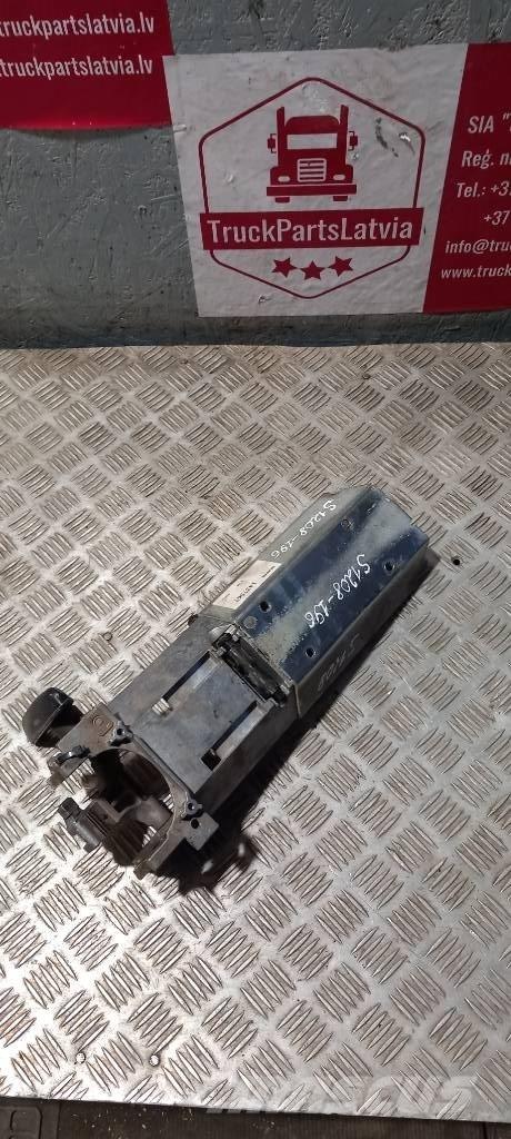 Scania 94 D.   1427567 Cabine e interni
