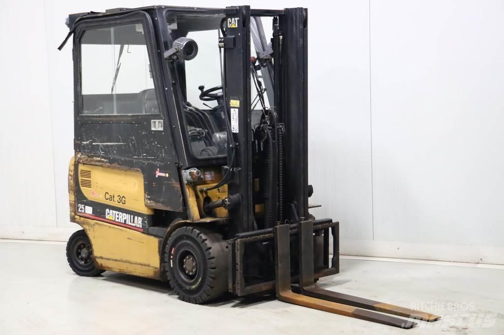 CAT EP25KPAC Carrelli elevatori elettrici