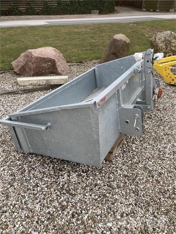 Fliegl 1,2 - 2,2 meter Altri accessori per trattori