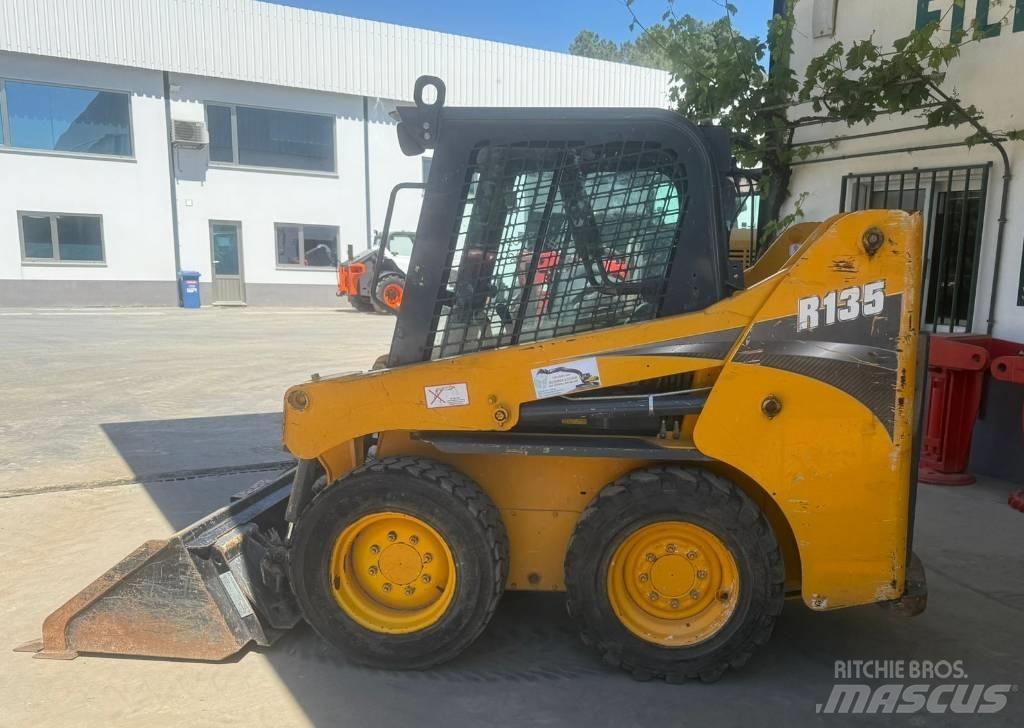 Gehl R 135 Mini Pale Gommate