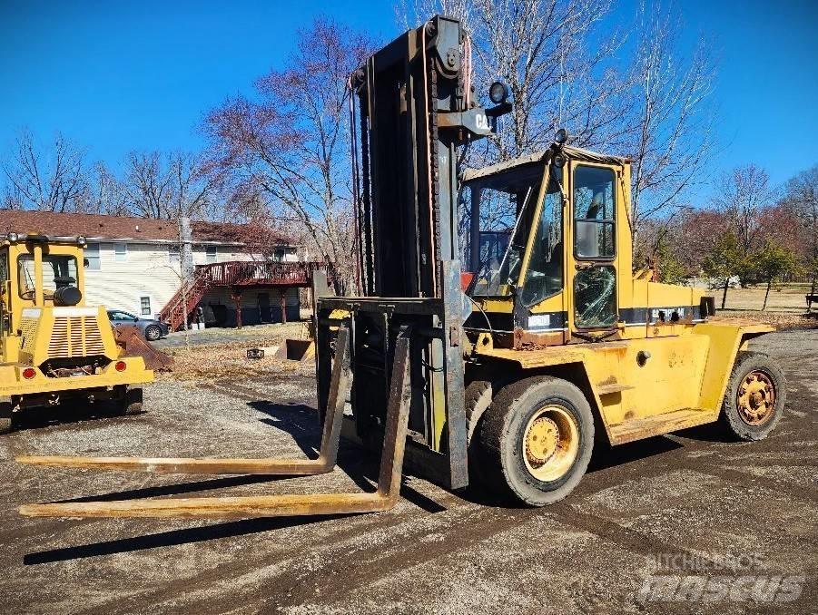CAT V 330 C Movimentatori per container