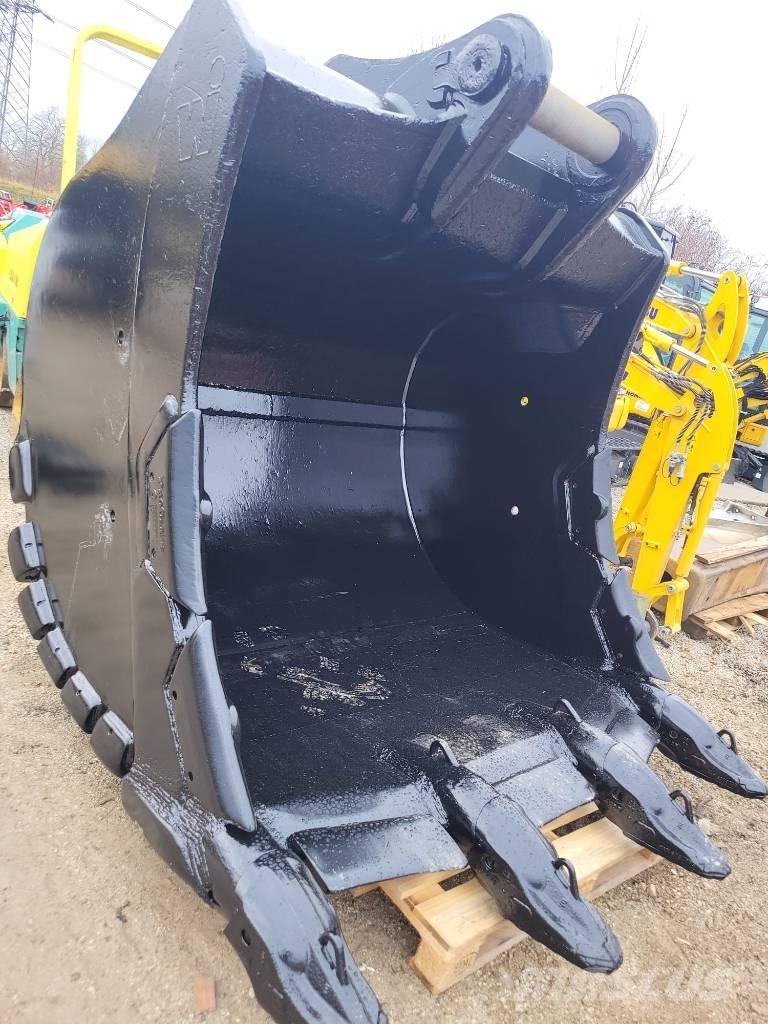 Komatsu Winkelbauer Retroescavatori