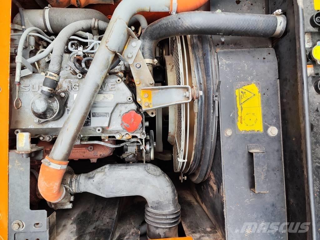 Hitachi ZX 210 W-3 Escavatori gommati