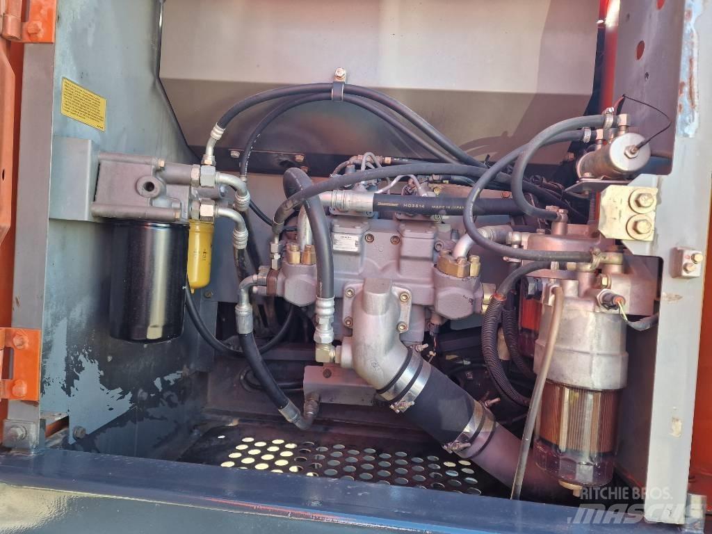 Hitachi ZX 210-3 Escavatori cingolati