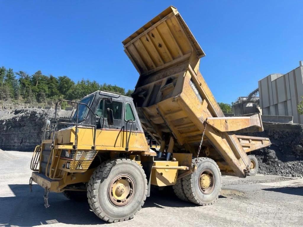 CAT 769 D Dumper a telaio rigido