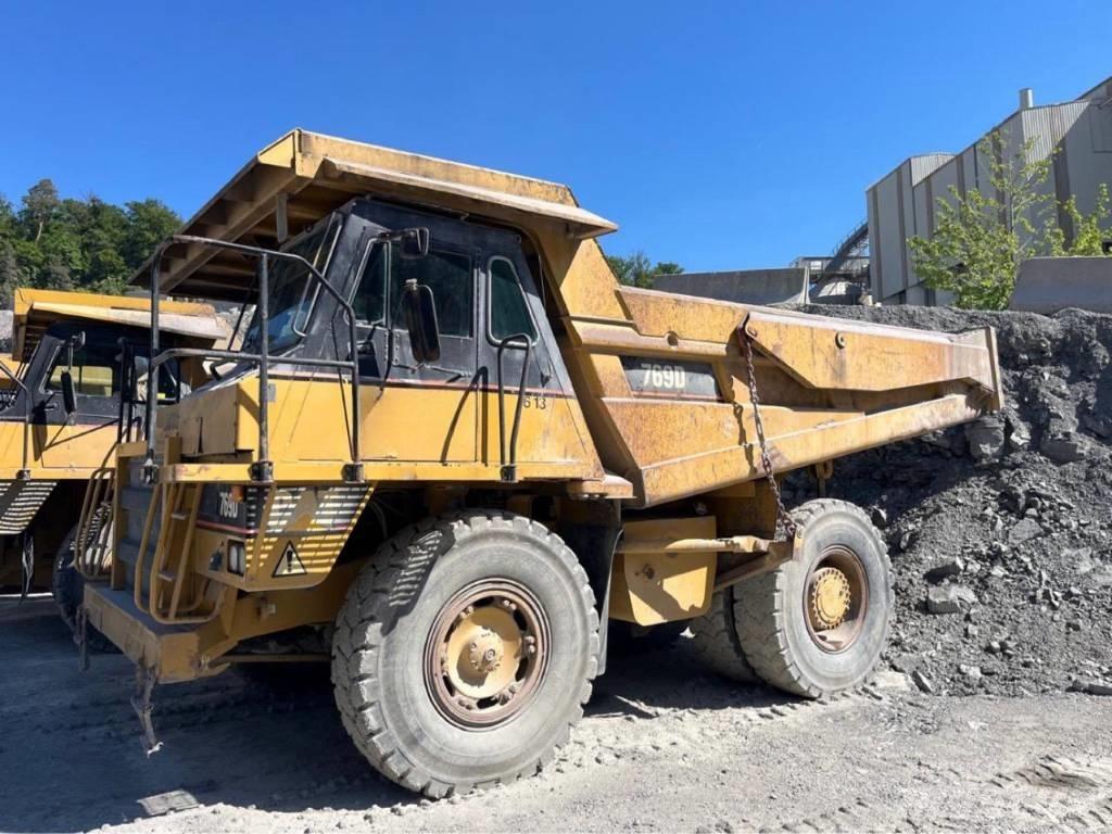 CAT 769 D Dumper a telaio rigido