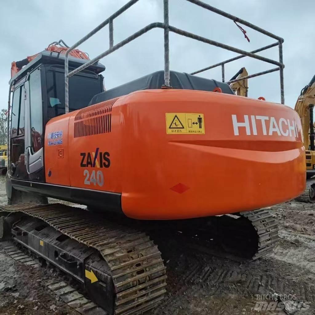 Hitachi 240-3 Escavatori cingolati