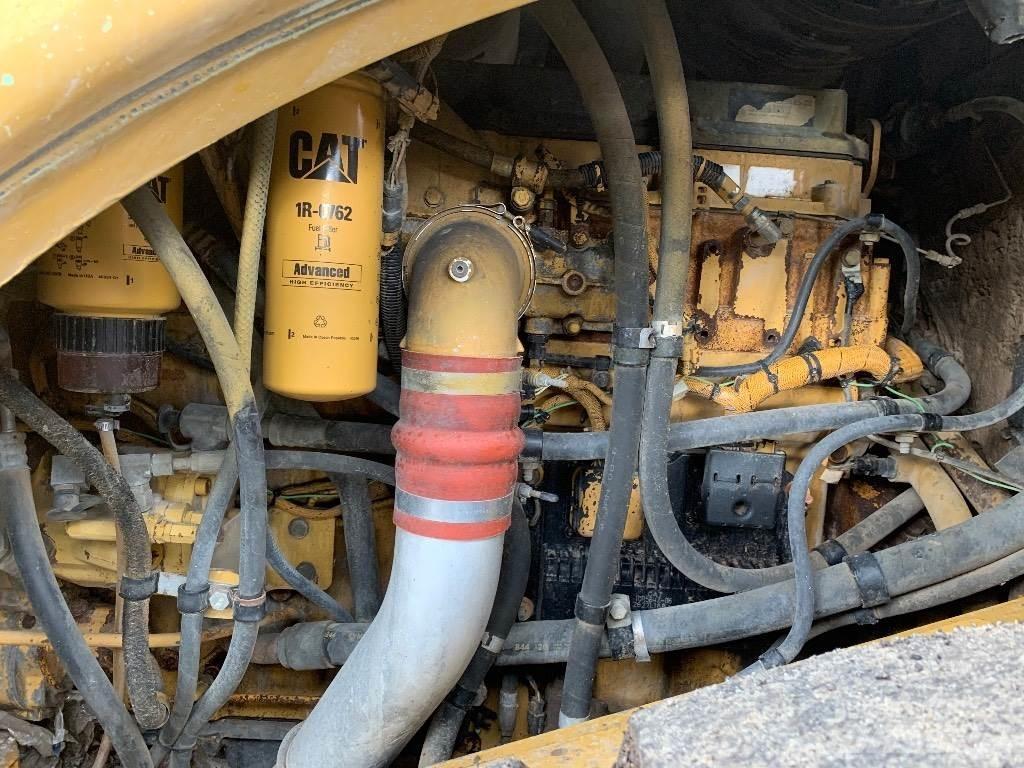CAT 966H Pale gommate
