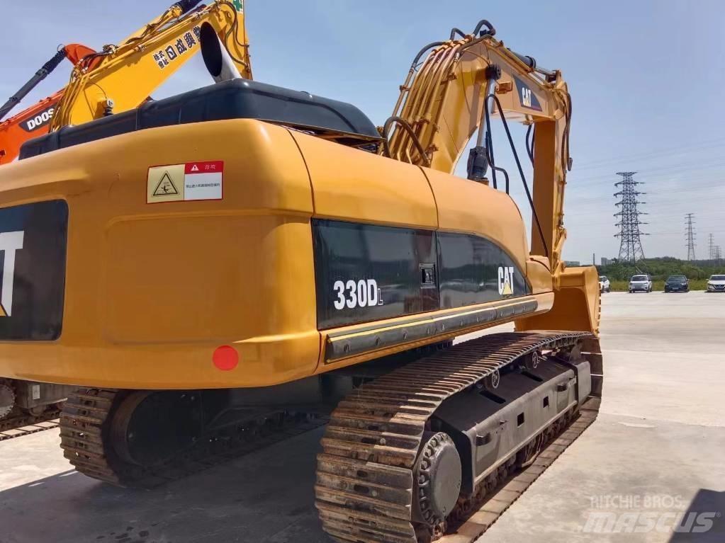 Cata-Dyne 330 Escavatori cingolati