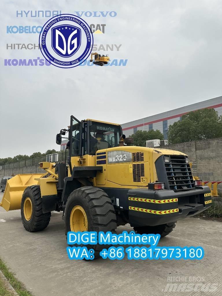 Komatsu WA 320-5 Pale gommate