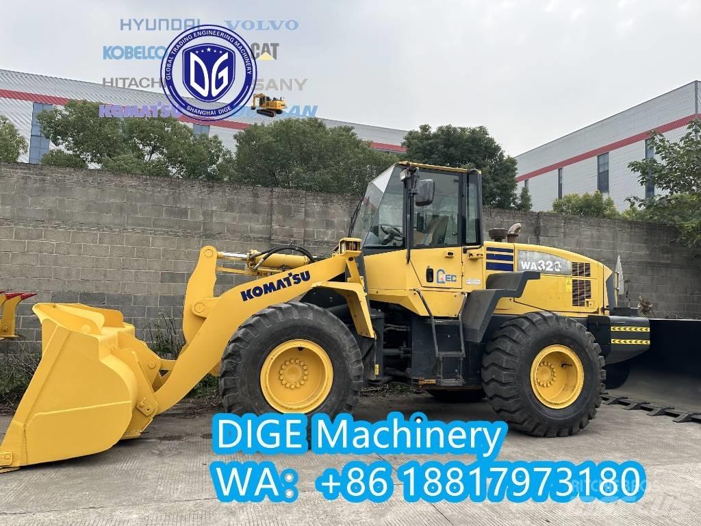 Komatsu WA 320-5 Pale gommate