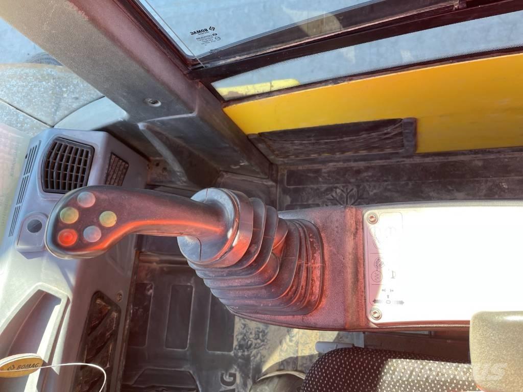 Bomag BW 213 D-5 Rulli monotamburo
