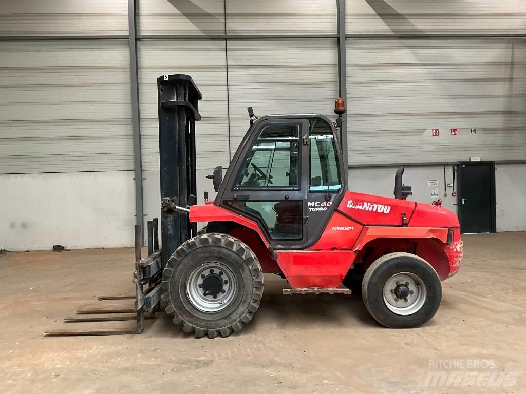 Manitou MC 40 Elevatore per esterni