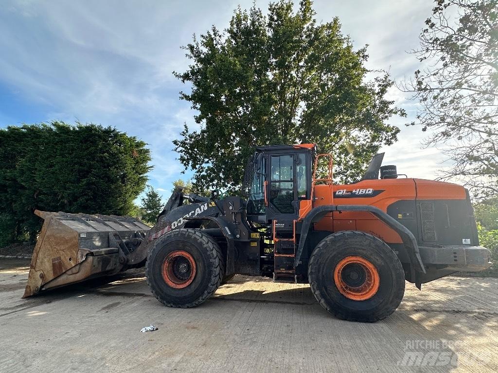 Doosan DL480-7 Pale gommate