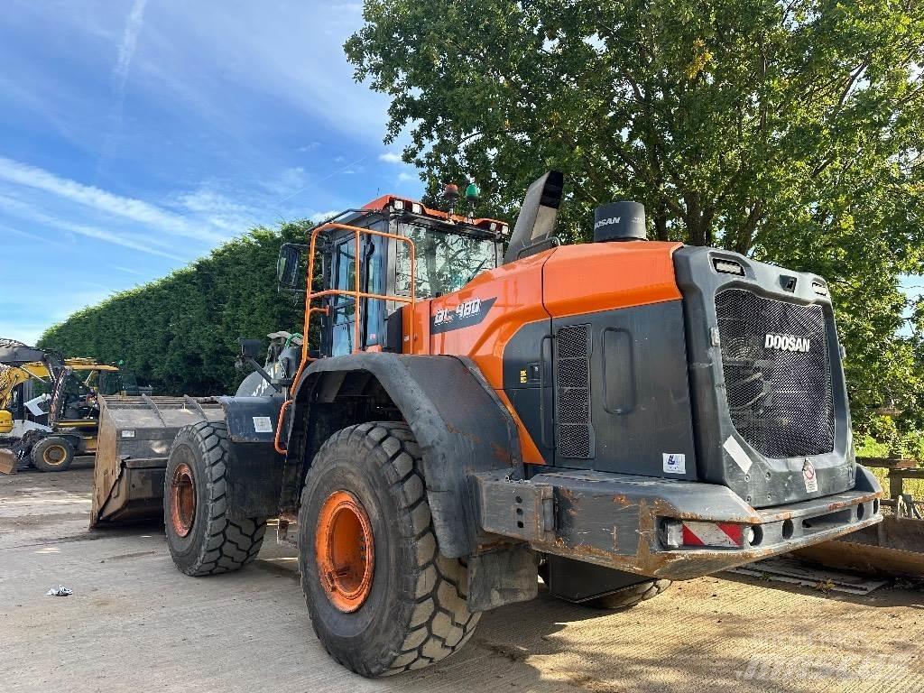 Doosan DL480-7 Pale gommate
