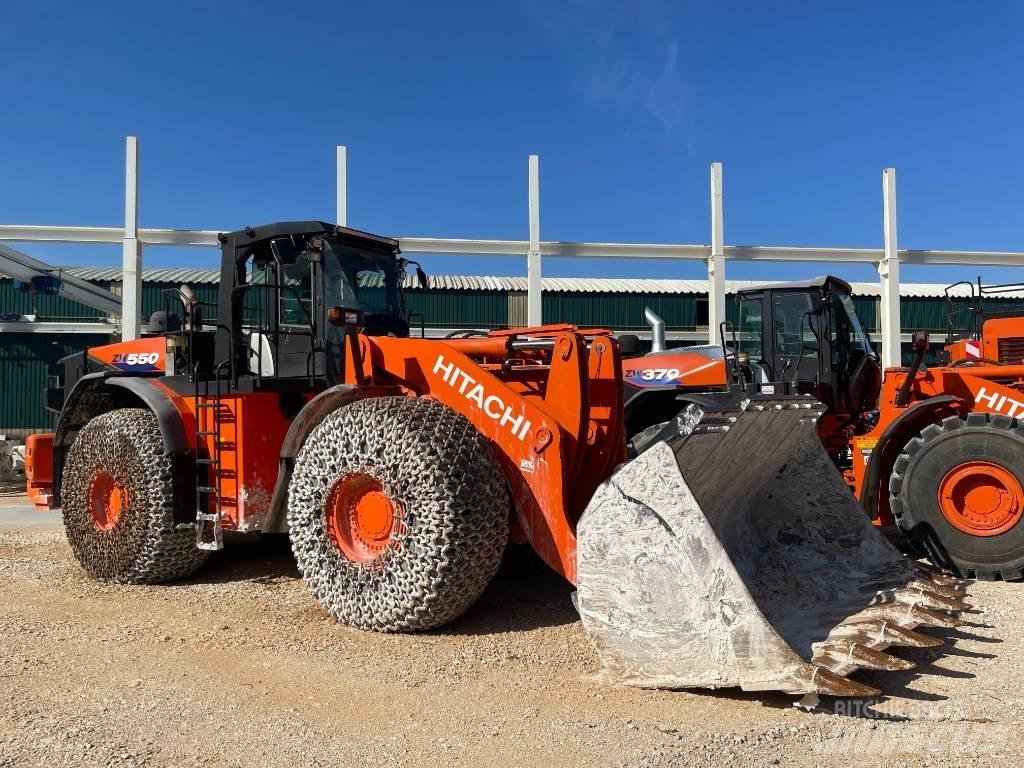 Hitachi ZW 550 - 6 Pale gommate