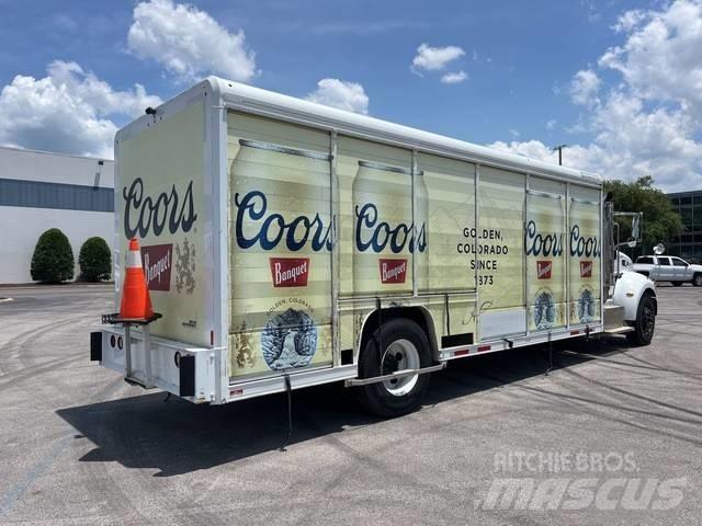 Peterbilt 337 Camion per la consegna bevande