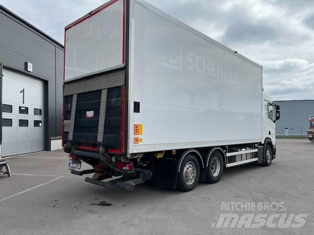 Scania R450B6X2*4NB Camion cassonati