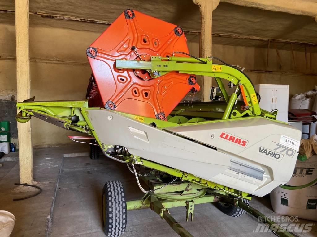 CLAAS Lexion 750 Mietitrebbiatrici