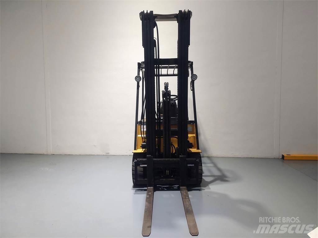 CAT EP25K PAC Carrelli elevatori elettrici