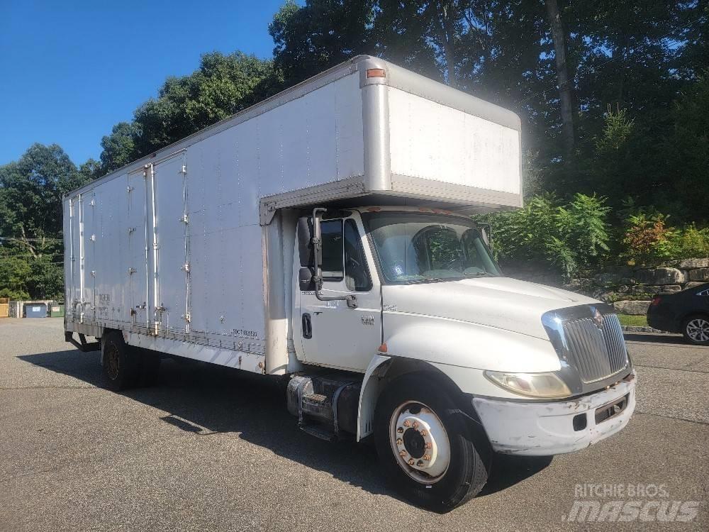 International 4300 Camion cassonati