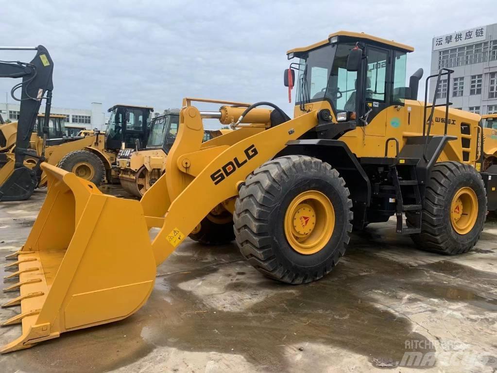 SDLG L956F Pale gommate
