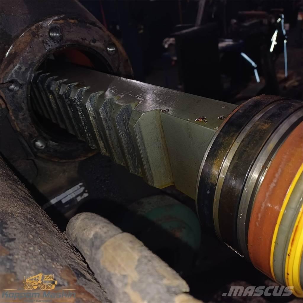 FMG 374 Gru per esbosco