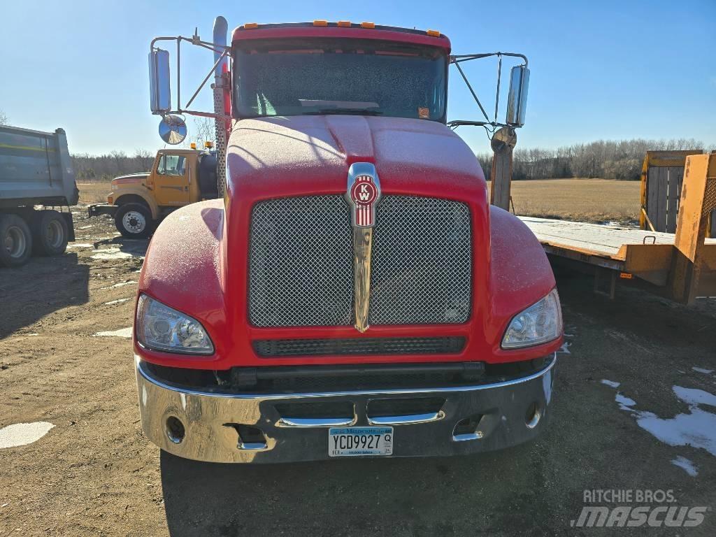 Kenworth T 440 Camion ribaltabili
