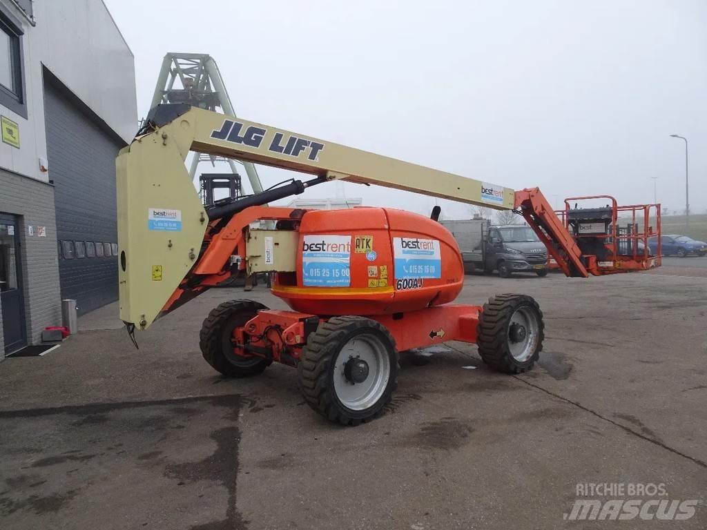 JLG 600AJ Piattaforme a braccio articolato