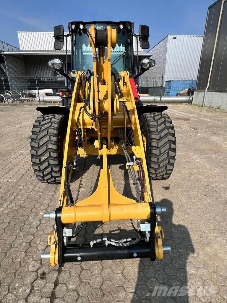 CAT 908 Pale gommate