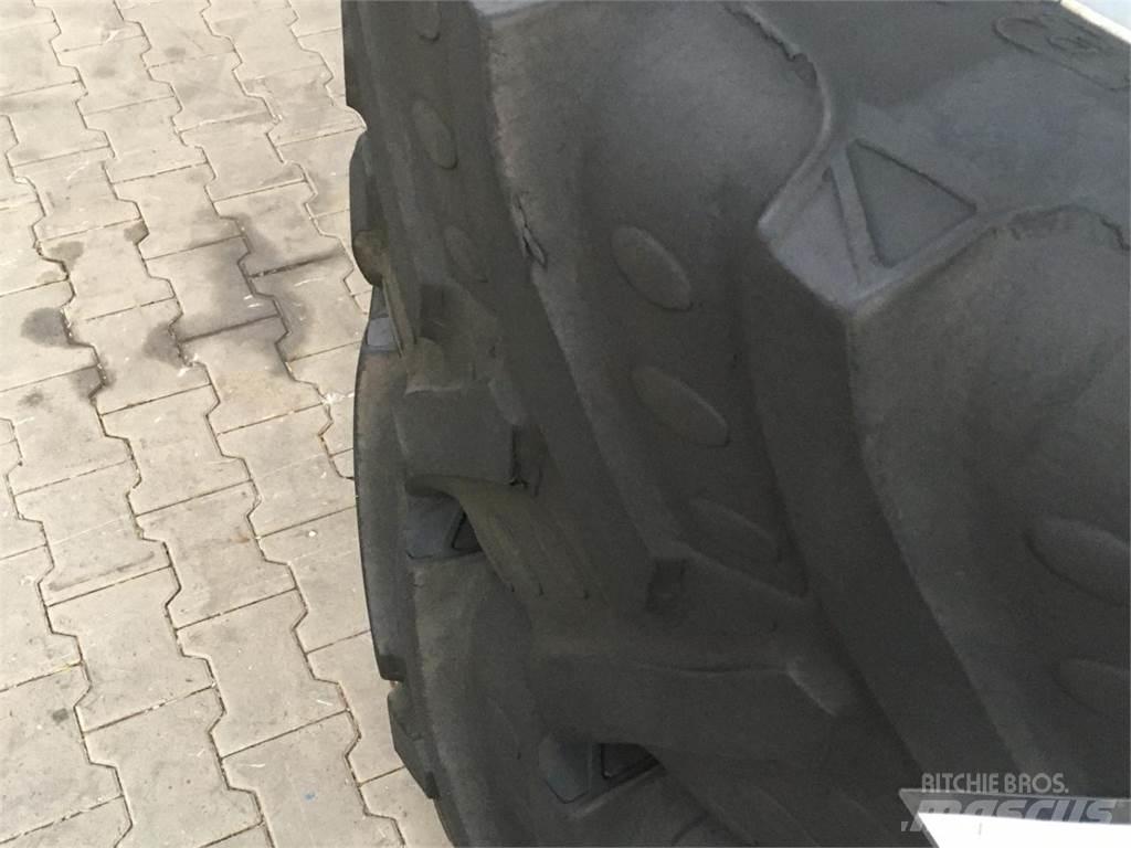 BKT 480/70R34 Pneumatici, ruote e cerchioni